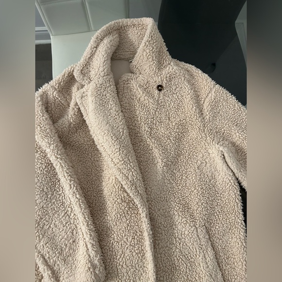 Uniqlo Jackets & Blazers - Teddy Jacket- Uniqlo